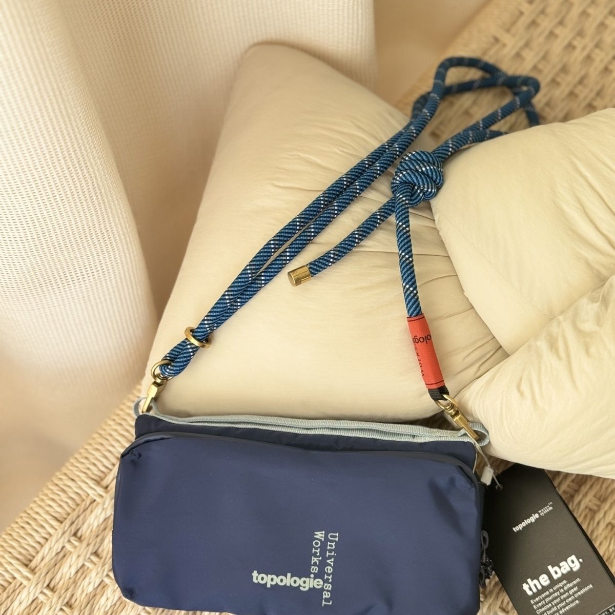 새로운 아웃도어 출퇴근용 물병 슬링백, 가벼운 럭셔리  - Luxury Bags Sling 리뷰 및 가격