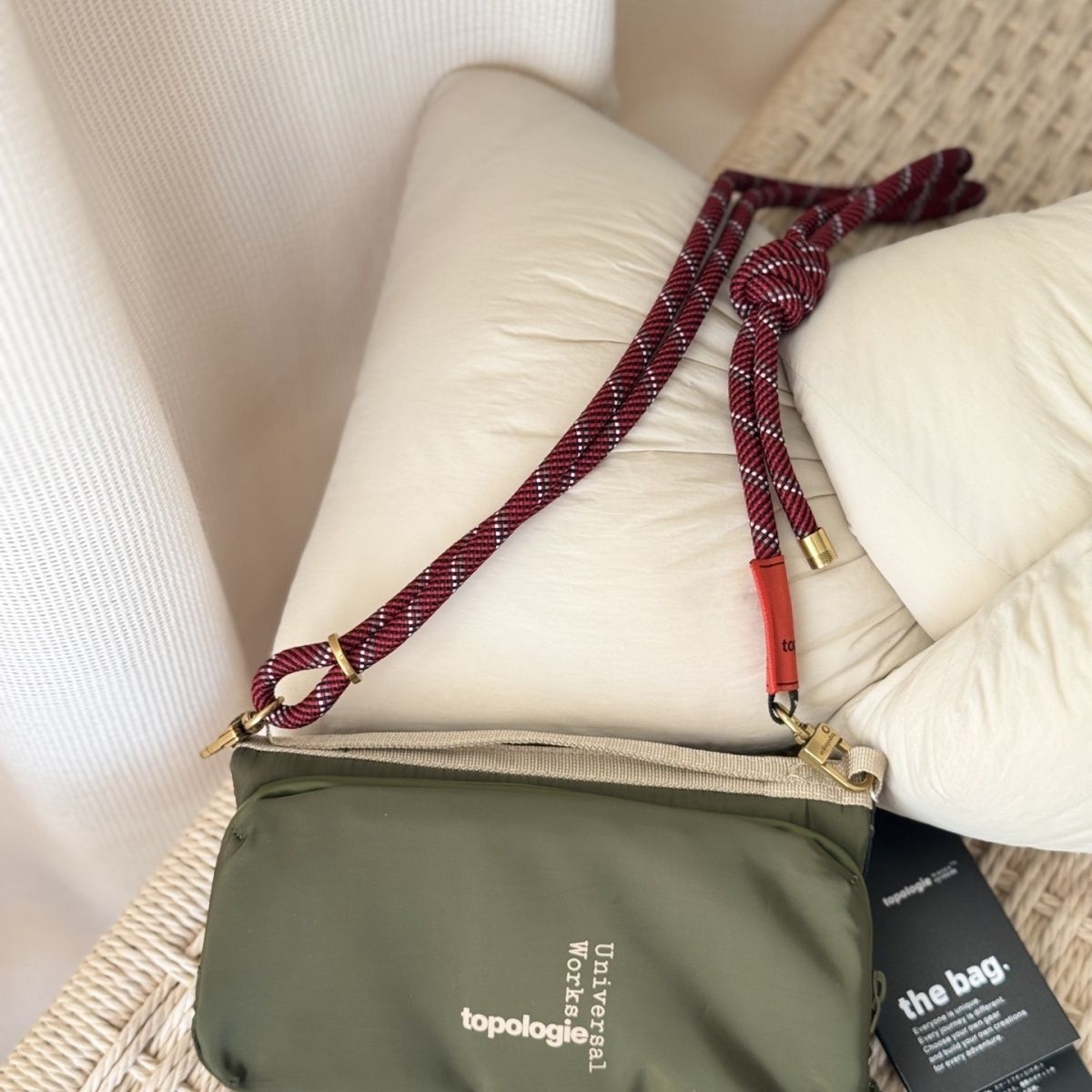 새로운 아웃도어 출퇴근용 물병 슬링백, 가벼운 럭셔리  - Luxury Bags Sling 리뷰 및 가격